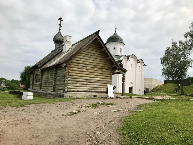 Неизвестные сокровища Ленинградской области: куда съездить на машине из Петербурга  на день